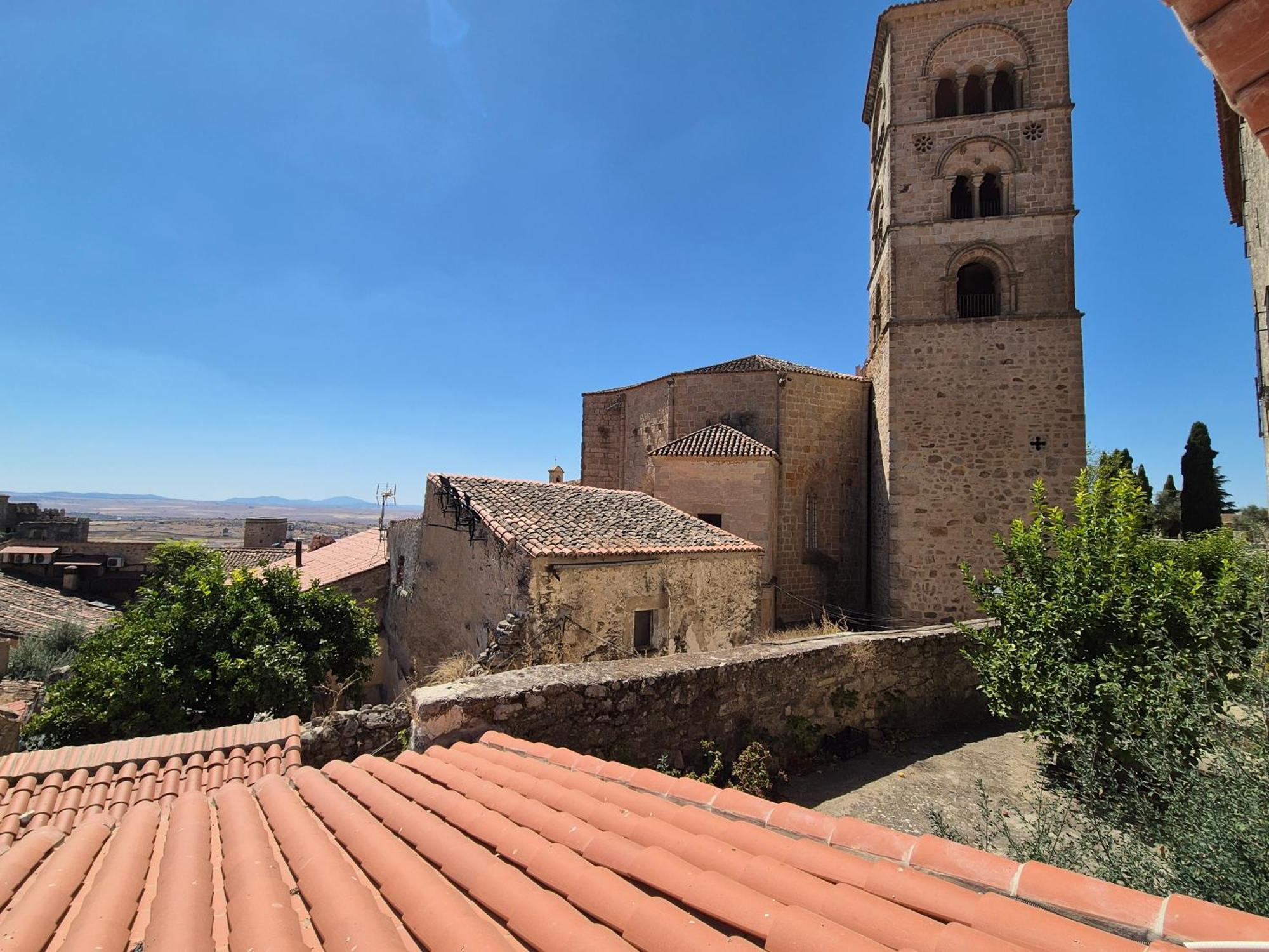 Grupo Garcia De Paredes Apartamentos Turisticos Trujillo Eksteriør bilde